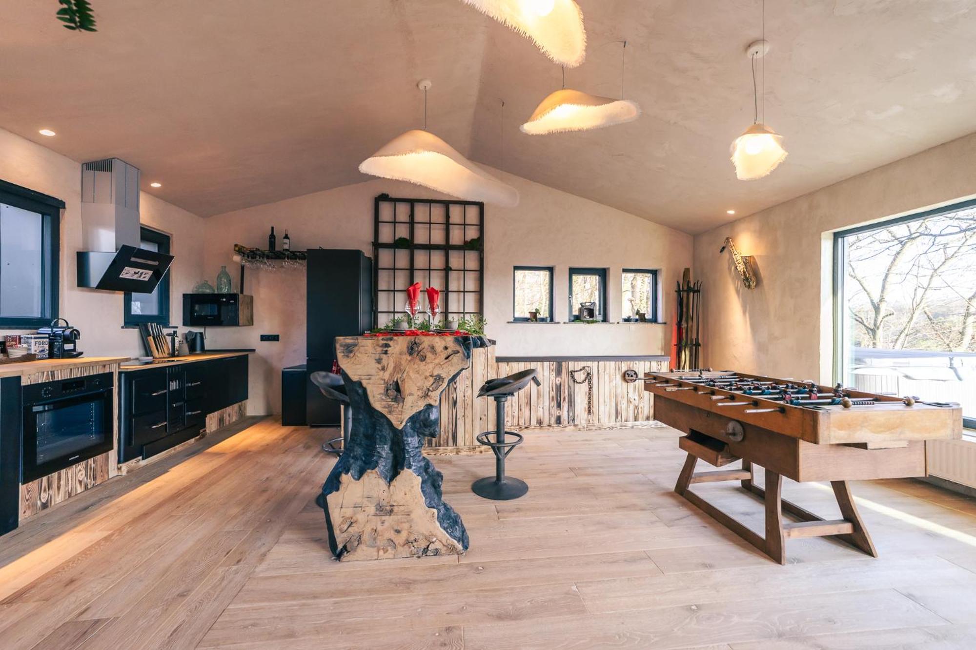 Unique W/ Amazing View & Private Wellness *