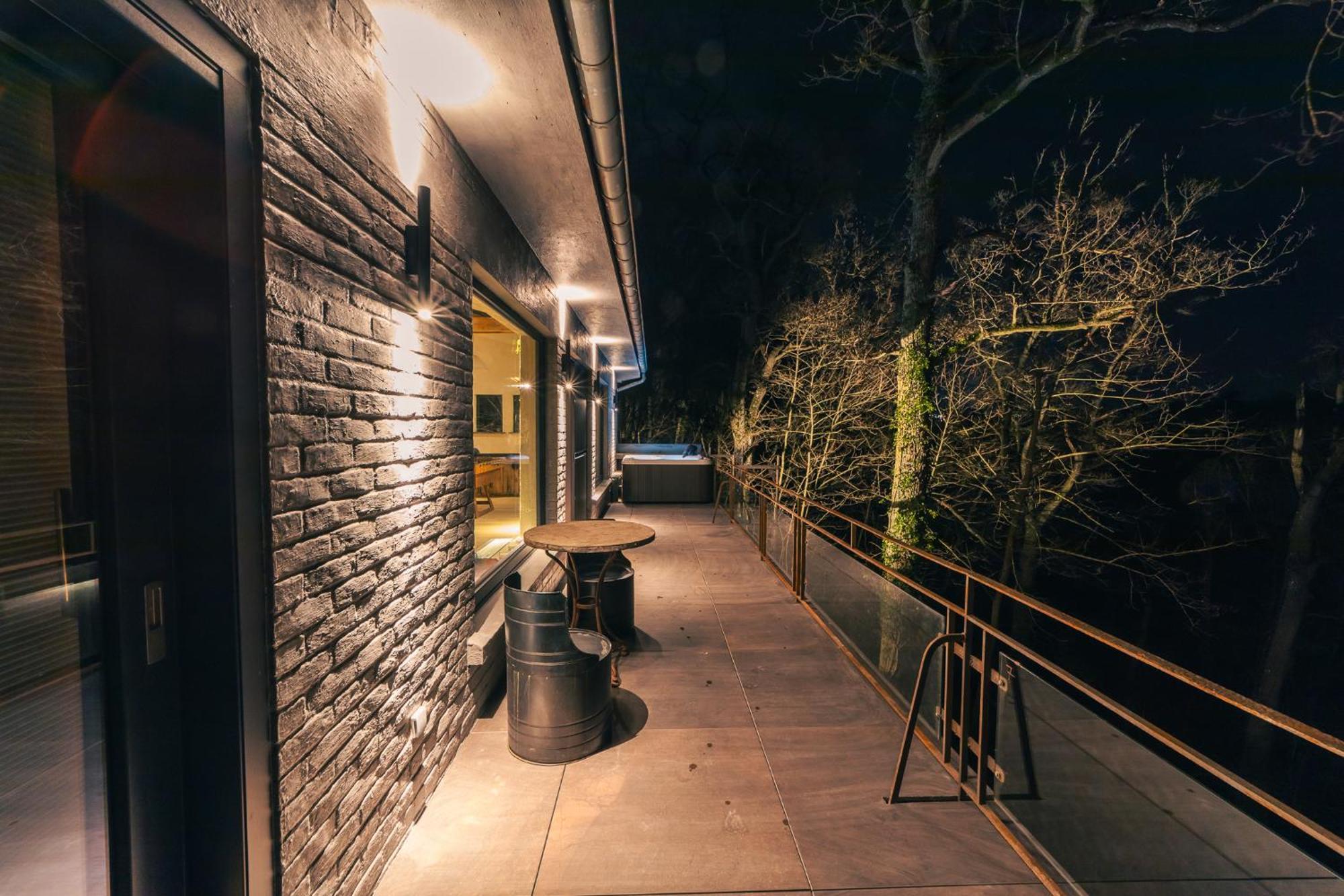 Unique W/ Amazing View & Private Wellness * Dinant